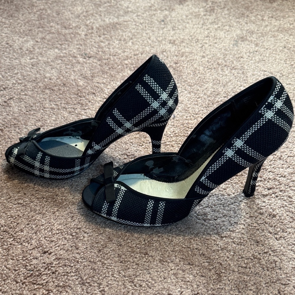 Lela Rose Adorable Black and White Plaid Fabric Peep-Toe Heels Size 8 - Picture 4 of 11